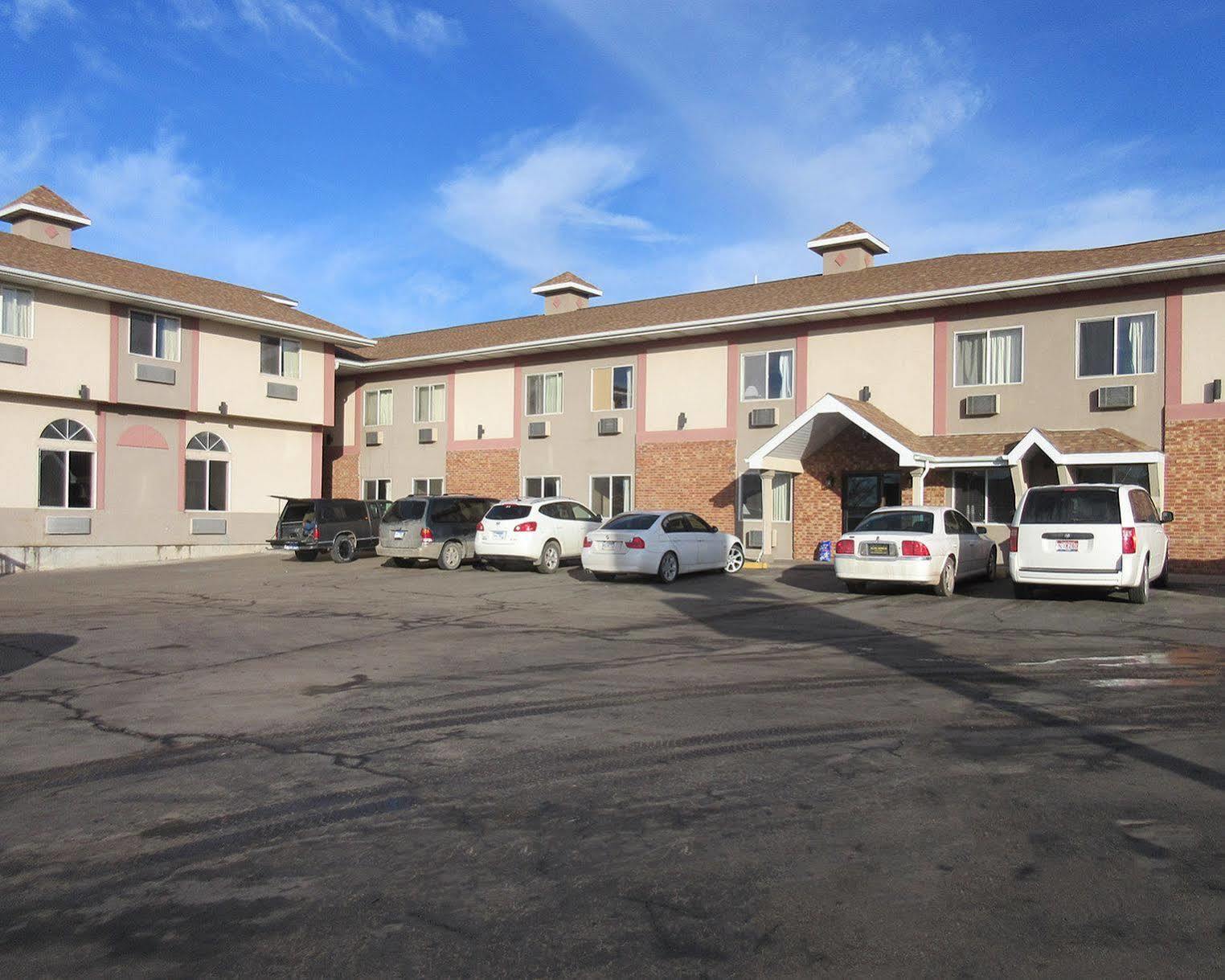 Dakota Pines Inn Rapid City Exteriér fotografie